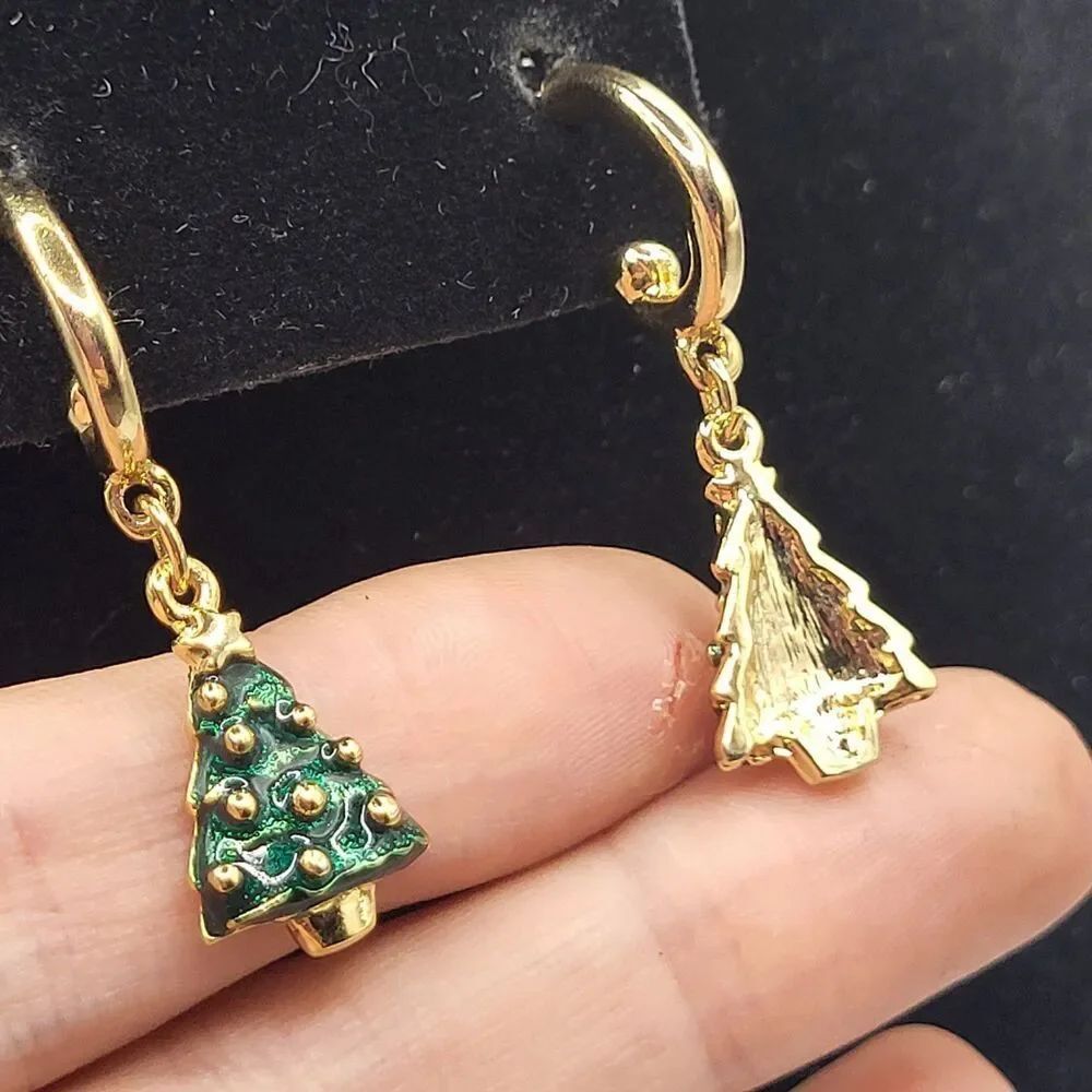 Vintage 80s Goldtone Enamel Christamas Tree Earrings 1.5in